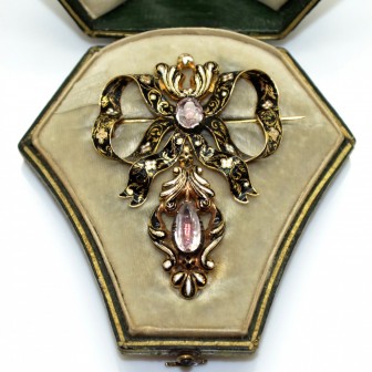 Bijoux anciens - Broche noeud ancienne