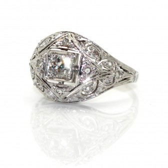 Bijoux anciens - Bague dôme Art Déco diamants
