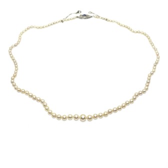 Bijoux anciens - Collier de perles ancien
