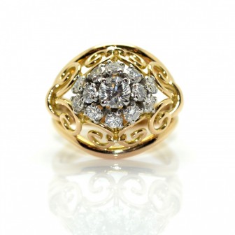 Bijoux récents - Bague dôme en or et diamants