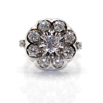 Bijoux anciens - Bague fleur diamants
