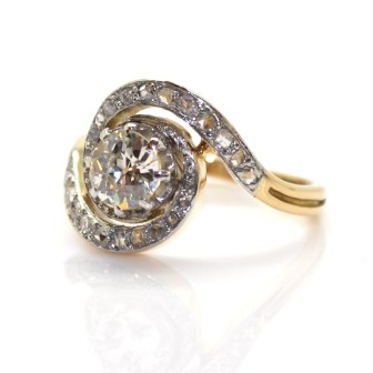 Bijoux anciens - Bague tourbillon diamants 