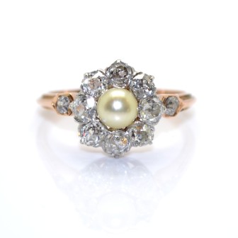 Bijoux anciens - Bague Pompadour perle et diamants 