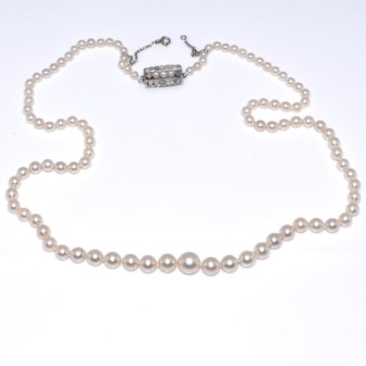 Bijoux anciens - Collier de perles ancien