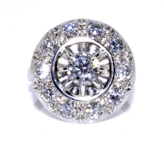 Bijoux anciens - Bague Art Déco entourage diamants