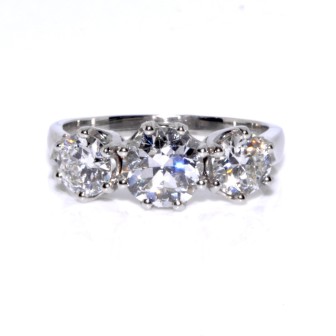 Créations - Bague trilogie diamants 