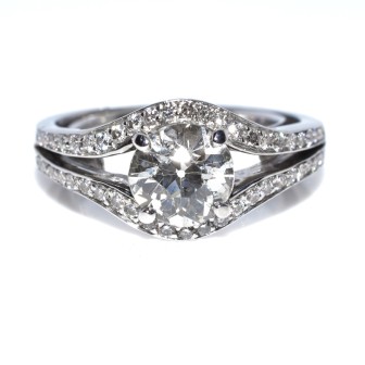 Bijoux anciens - Bague vintage diamants 