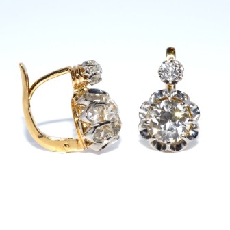 Bijoux anciens - Boucles d'oreilles dormeuses diamants - environ 2,20 carats total