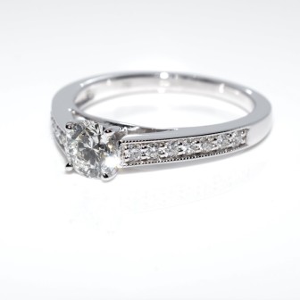 Bijoux Récents - Bague solitaire diamant 