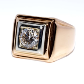 Bijoux anciens - Bague chevalière Tank diamant 