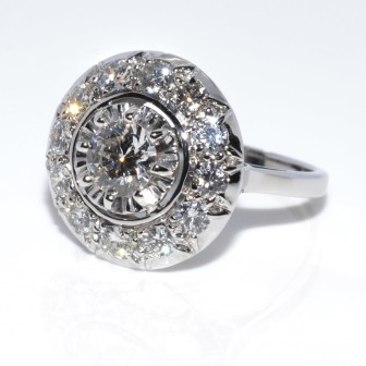 Bagues de fiançailles - Bague Art Déco entourage diamants