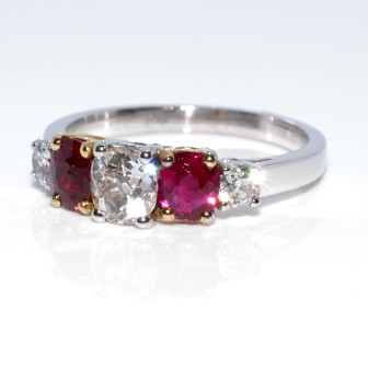 Bagues de fiançailles - Bague jarretière diamants et rubis