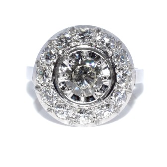 Bijoux anciens - Bague Art Déco entourage diamants