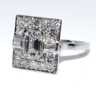 Bijoux anciens - Bague art déco diamants
