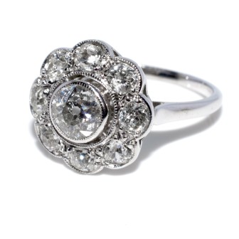 Bagues de fiançailles - Bague Art Déco entourage diamants