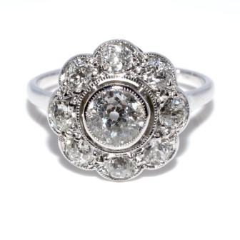 Bagues de fiançailles - Bague Art Déco entourage diamants