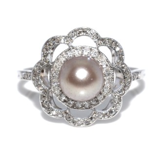 Bijoux anciens - Bague fleur perle fine et diamants