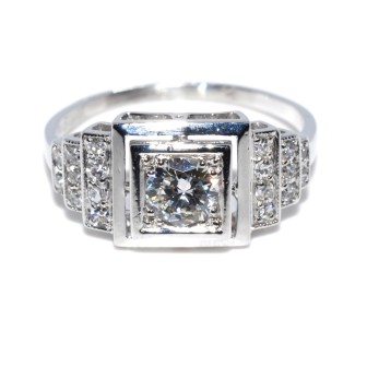 Bijoux anciens - Bague Art Déco diamants 