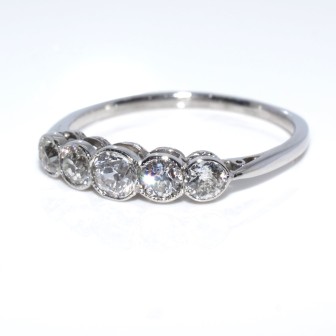 Bijoux anciens - Bague jarretière diamants 