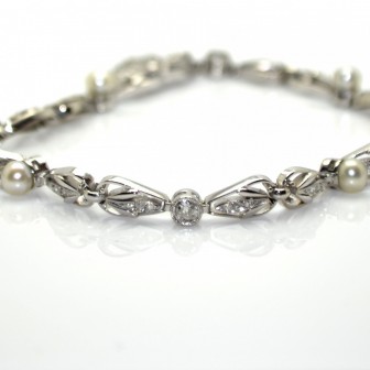 Bijoux anciens - Bracelet Art-Déco en diamants et perles 