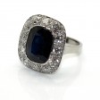 Bijoux anciens - Bague Art Déco en saphir et entourage diamants