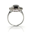 Bijoux anciens - Bague Art Déco en saphir et entourage diamants