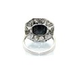 Bijoux anciens - Bague Art Déco en saphir et entourage diamants
