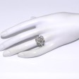 Bijoux anciens - Bague Art Déco entourage diamants