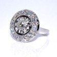 Bijoux anciens - Bague Art Déco entourage diamants