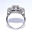 Bijoux anciens - Bague Art Déco entourage diamants