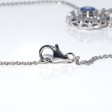 Bijoux anciens - Pendentif marguerite saphir et diamants