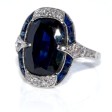 Bijoux anciens - Bague Art Déco en saphir et entourage diamants