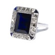 Bijoux anciens - Bague Art Déco en saphir et entourage diamants