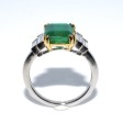 Bagues de fiançailles - Bague émeraude et diamants baguettes