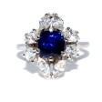 Bagues de fiançailles - Bague entourage en saphir et diamants