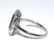 Bijoux anciens - Bague Art Déco en saphir et entourage diamants