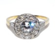 Bijoux anciens - Bague entourage diamants 